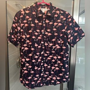 New w/ Tags! Old Navy Black Short Sleeve Button Down Shirt w/ Pink Flamingos- M